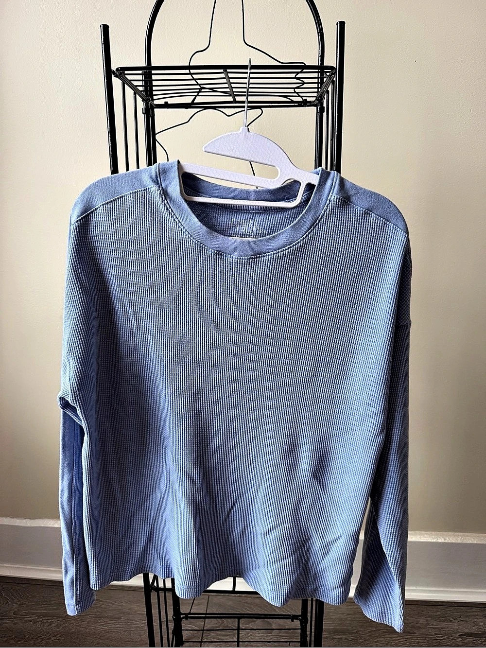 Time and Tru Long Sleeve Thermal Top Blue Size Large